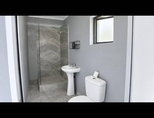 1 BEDROOM PROPERTY TO RENT IN BEREA WEST